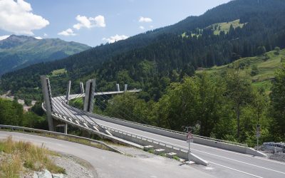 A view of the side of a mountain road